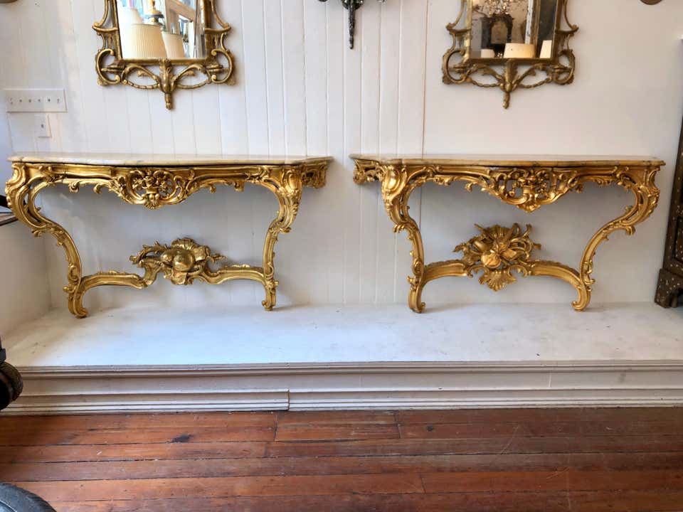 Pair of Georgian Irish Giltwood Consoles with Scagliola Marble Tops - Image 3