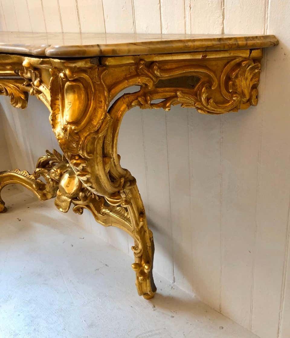Pair of Georgian Irish Giltwood Consoles with Scagliola Marble Tops - Image 7