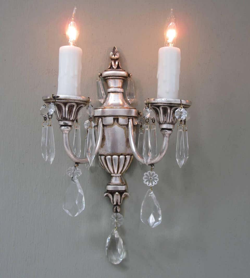 Early 20th Century Italian Neoclassical Silvered Bronze Urn and Crystal Sconces - Image 2
